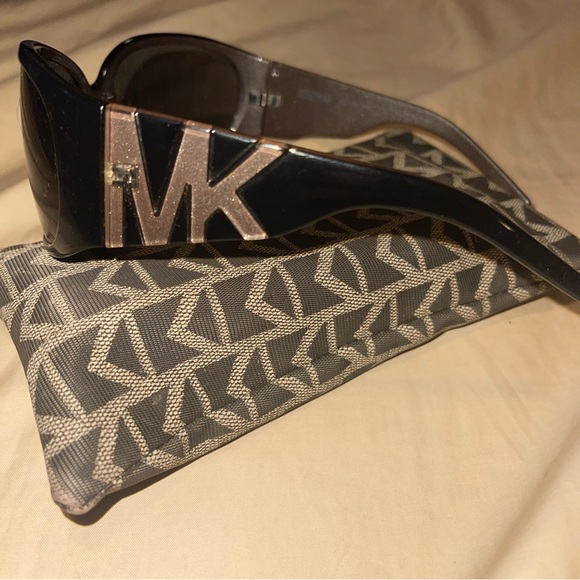 VINTAGE MICHAEL KORS SUNGLASSES - Picture 4 of 5